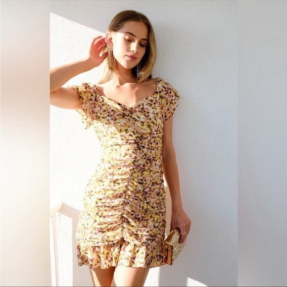 ASTR the Label Shirred Flutter Mini Dress Blush Yellow Multi Floral Print Small - Picture 1 of 8